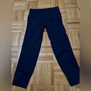 Fabletics Navy Capri leggings